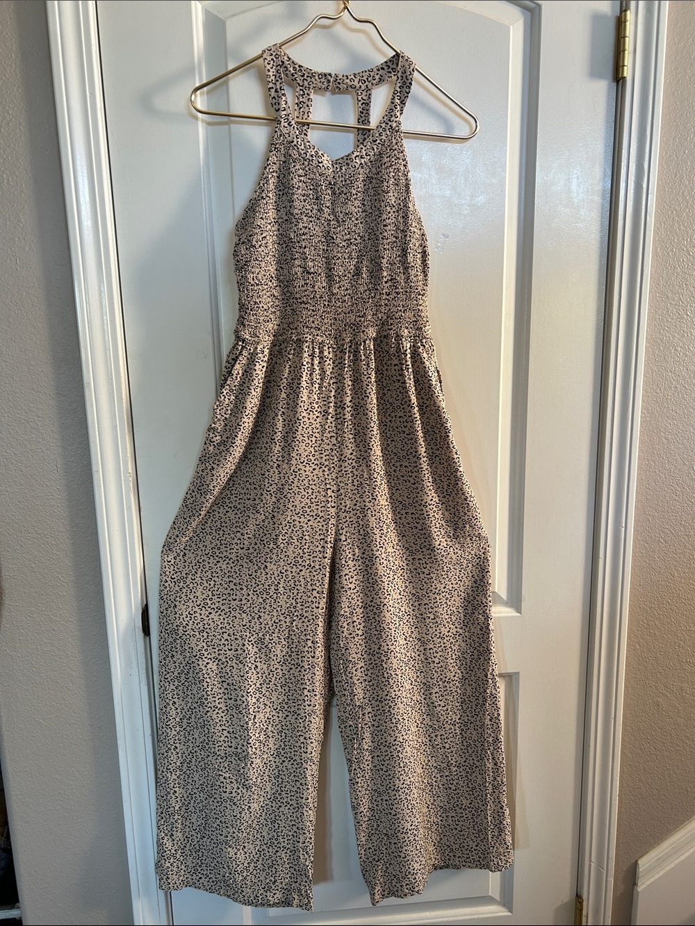 Jessica Simpson Beige and Black Printed Sleeveless Jumpsuit
